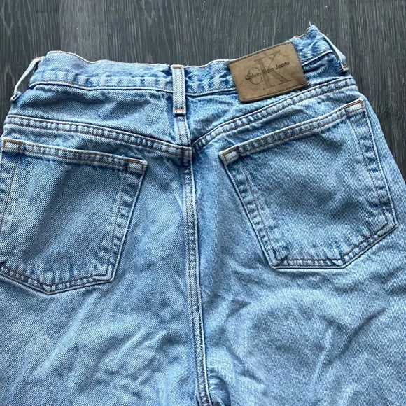 Vintage 90s Y2K Light Wash Calvin Klein Structured Cotton Straight Leg Mom Jeans - Picture 6 of 8